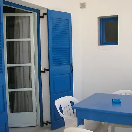 Gaia Hotel Perissa (Santorini)