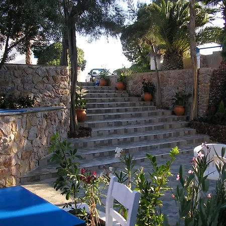 Gaia Hotel 3*